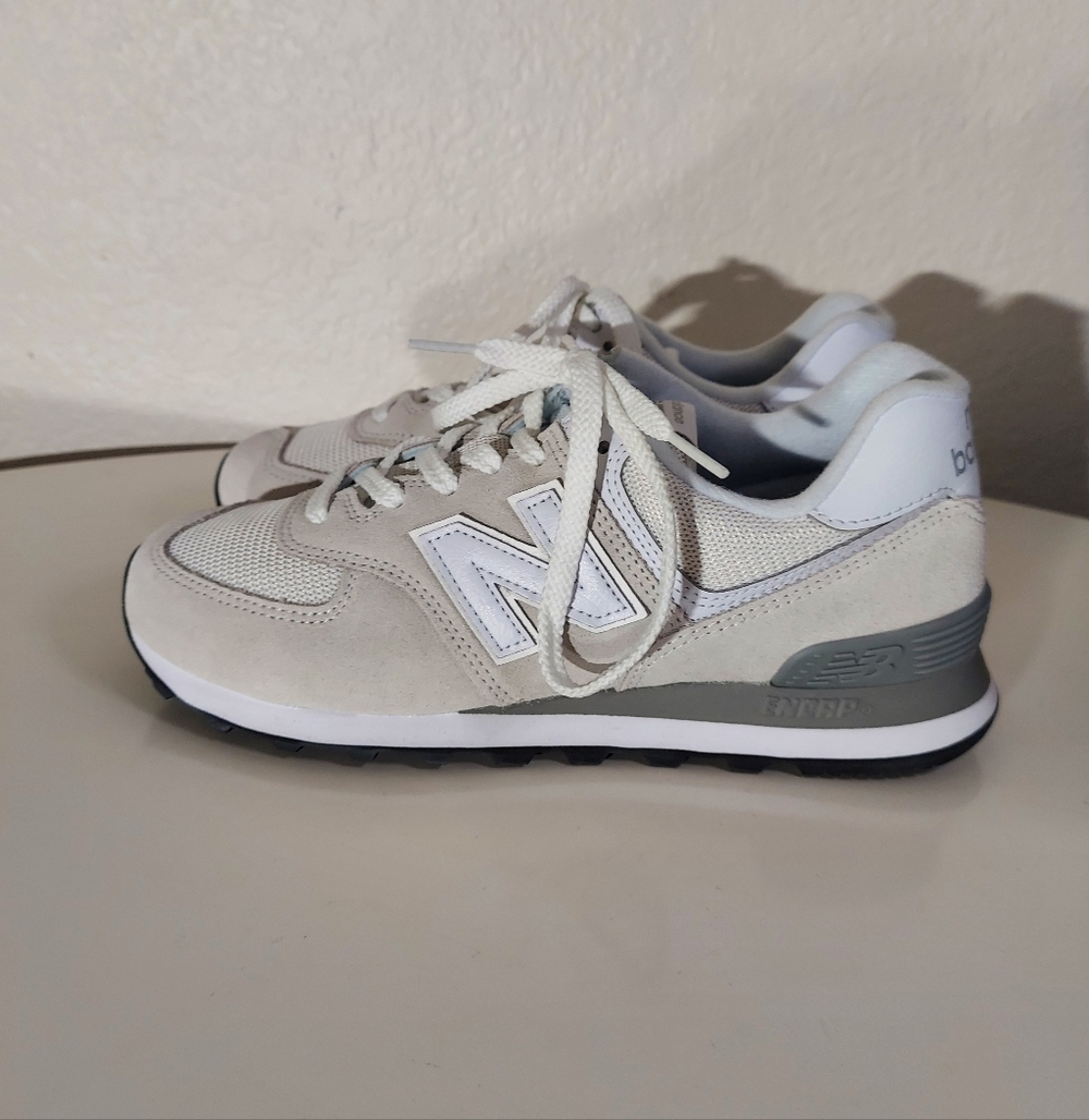 New Balance Classic 574 White/Bone Suede Casual Lace Up Sneakers WM Size US 9 - Picture 2 of 16